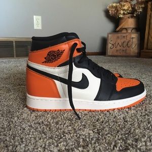 Jordan 1 Shattered BackBoard Size 9.5 No Box